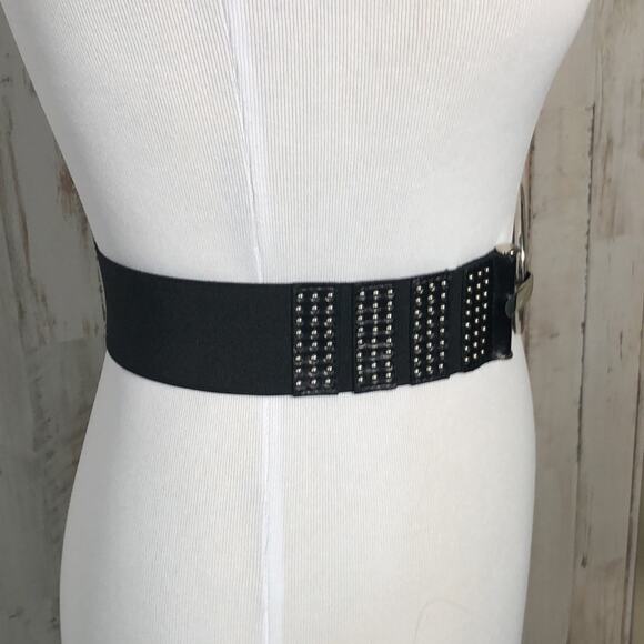 Black and Silver Stretch Belt Size XS/S - Picture 3 of 9